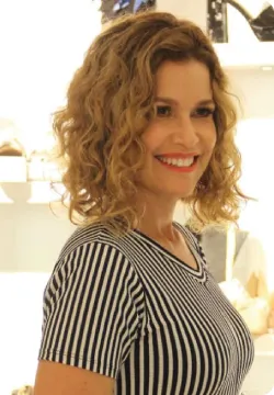 Retrato de Rochi Kahn